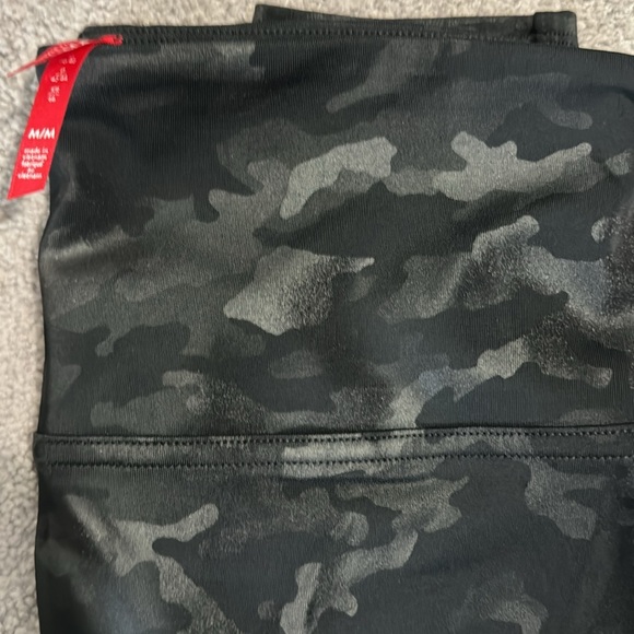 Spanx camo leggings - Picture 4 of 6